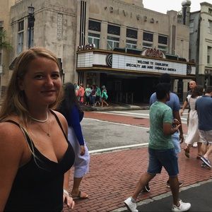 Meet your Posher, Madeline